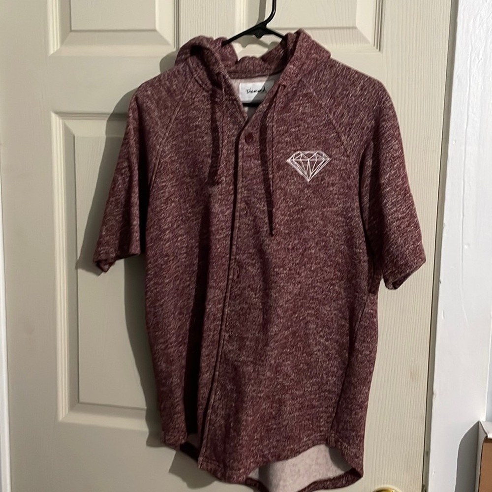 Men’s Diamond Supply short sleeved hoodie!
